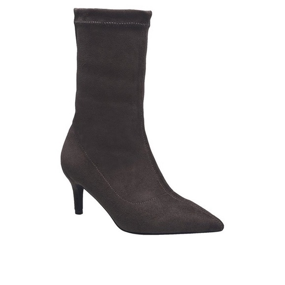 NEW-Halston Girona Vegan Suede Leather Pull on Stretch Boot Gray Size 9 - Picture 11 of 11